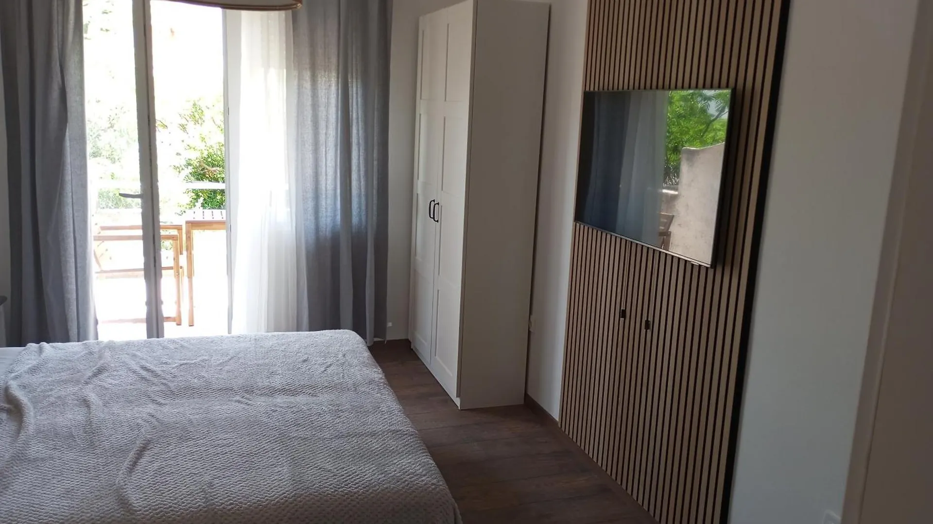 라브 Casa Arbia 아파트